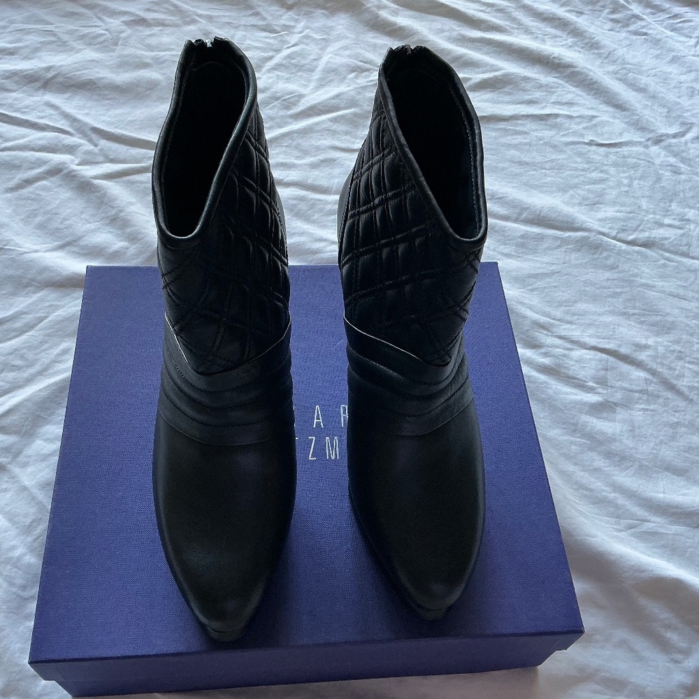Stuart Weitzman Women Leather Quilted Ankle Boots (size: 8)